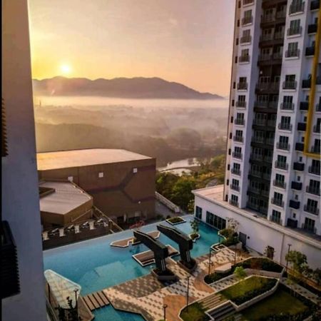 Mesahill Nilai 2 Room Condo - Fast Wifi, Amazing Pool & Tv Exteriör bild