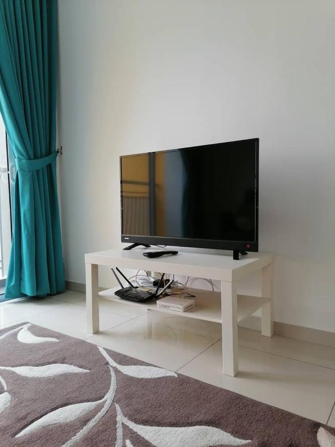 Mesahill Nilai 2 Room Condo - Fast Wifi, Amazing Pool & Tv Exteriör bild