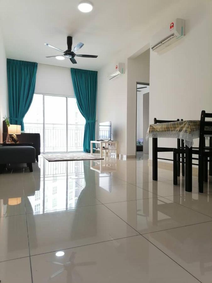 Mesahill Nilai 2 Room Condo - Fast Wifi, Amazing Pool & Tv Exteriör bild